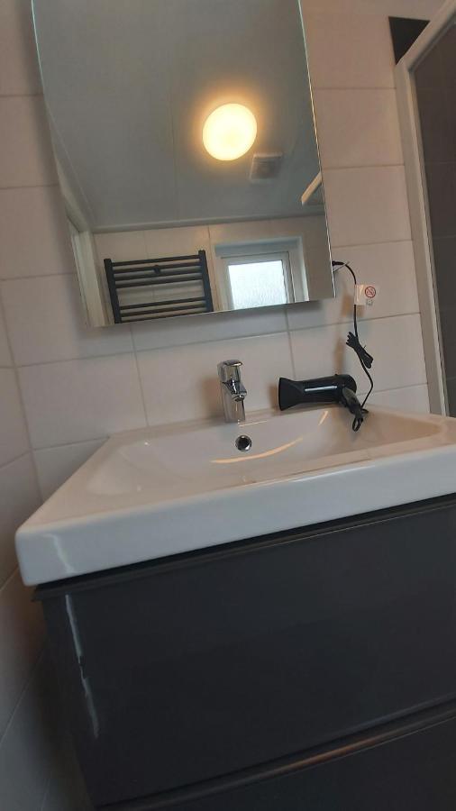 Ruim En Gezellig Chalet Voor 2 Personen Op De Veluwe Recreatiepark De Oude Driest Putten Exterior foto
